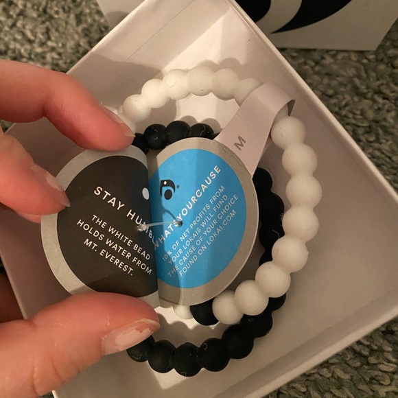new in the box pair of lokai bracelets - Picture 6 of 7